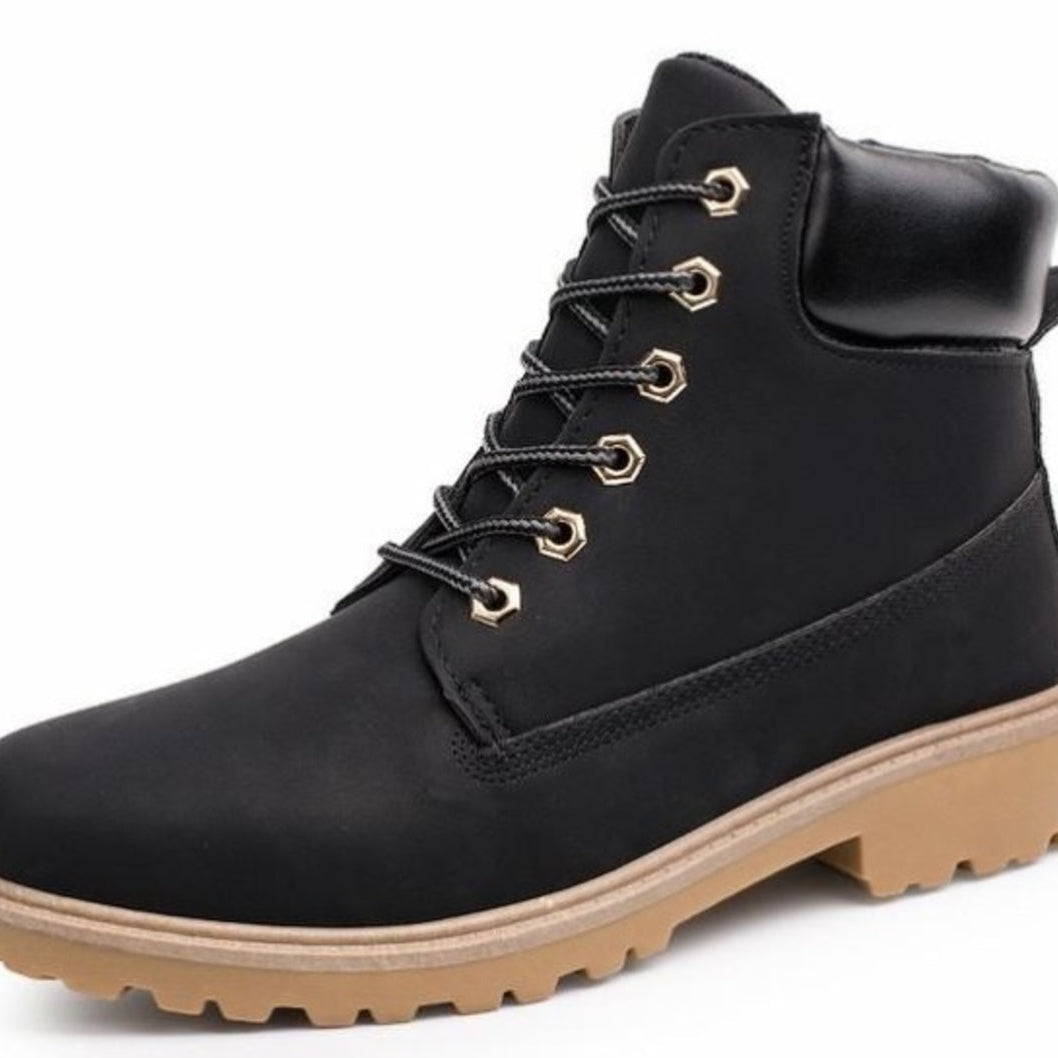 Veterschoenen met stevige zool en gevoerde schacht