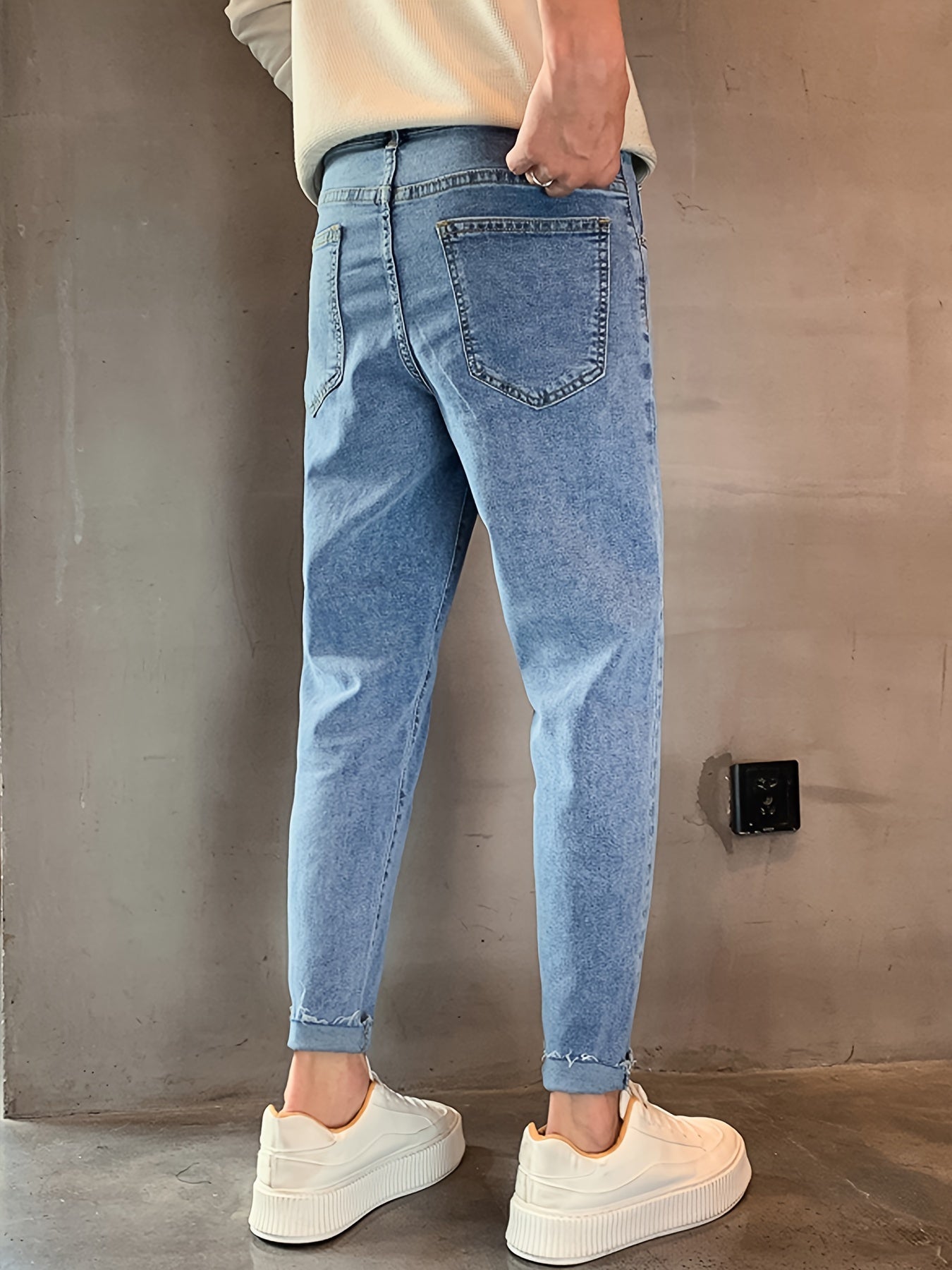 Heren Tapered Fit Spijkerbroek | Lichtgewassen Denim | Minimalistische Stijl