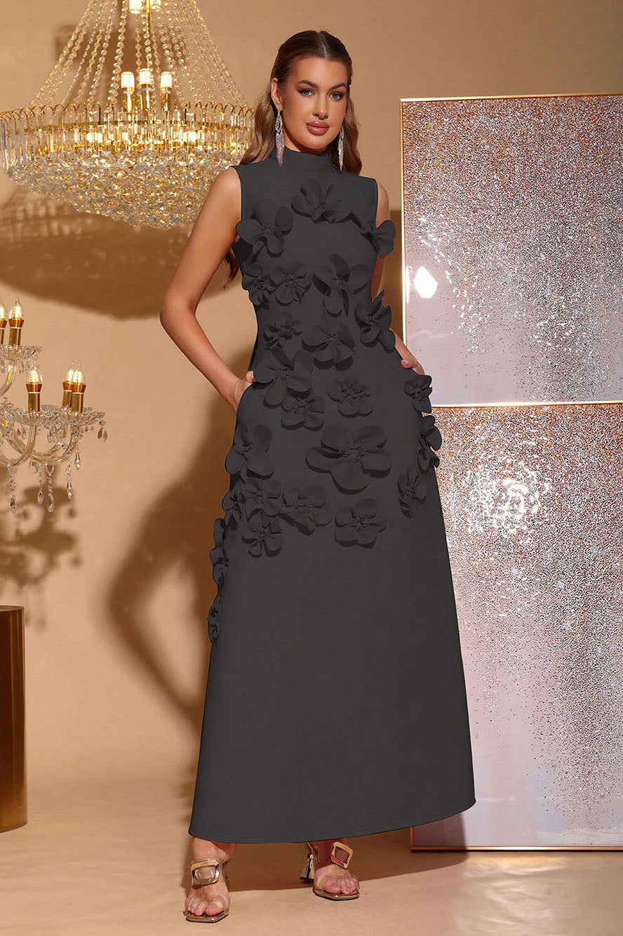 Flora Sculpt Dress | 3D Bloemenapplicatie | A-lijn Elegantie & Hoge Hals