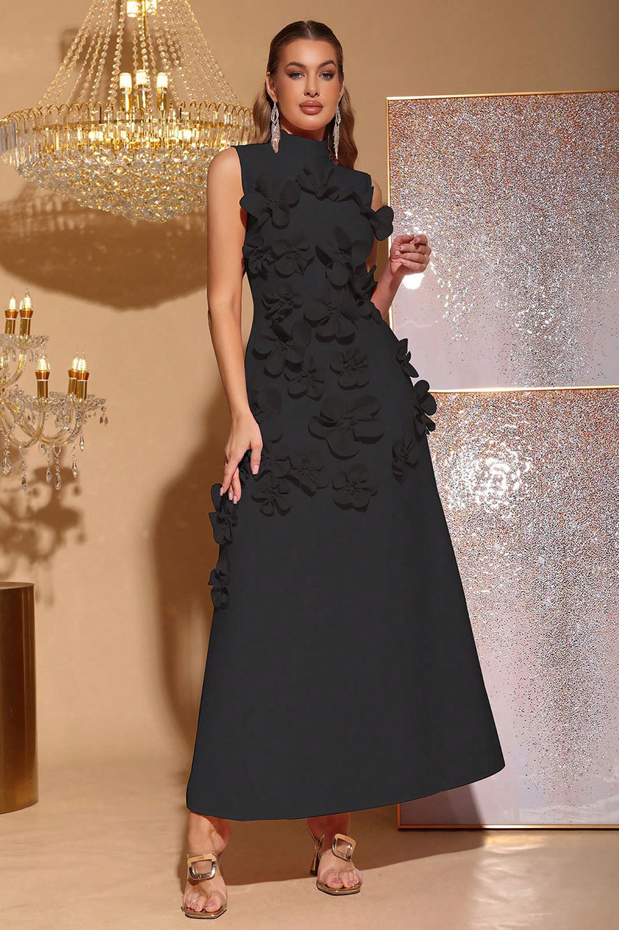 Flora Sculpt Dress | 3D Bloemenapplicatie | A-lijn Elegantie & Hoge Hals